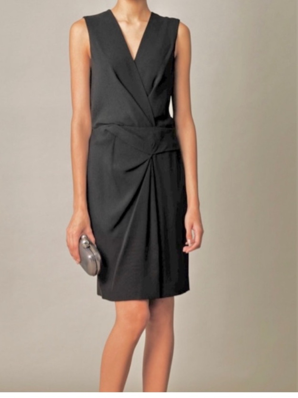 Sleeveless V-Neck Black Knot-Detail Sheath Dress